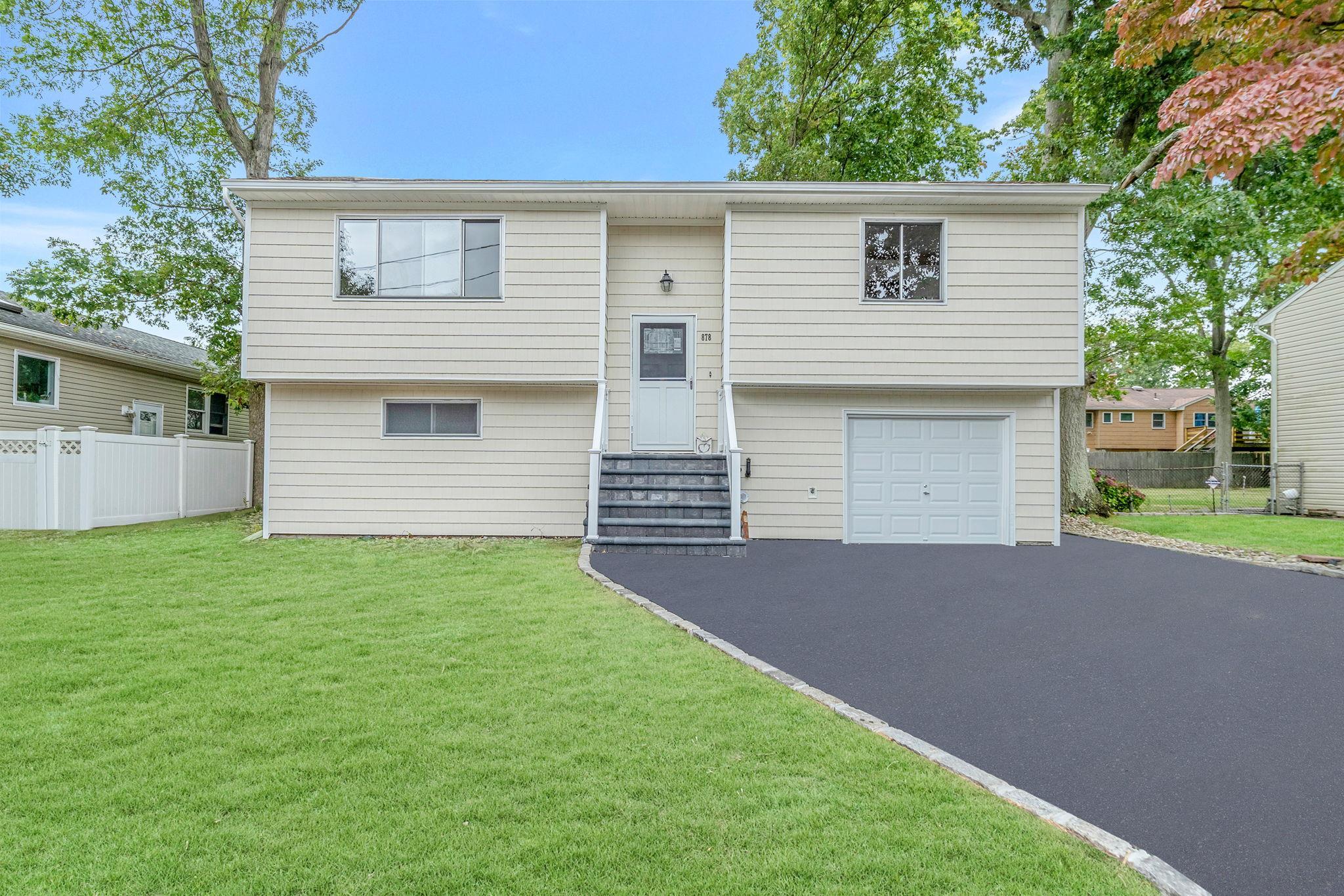 Single Family Udall  Suffolk County, NY 11795, MLS-841478-2
