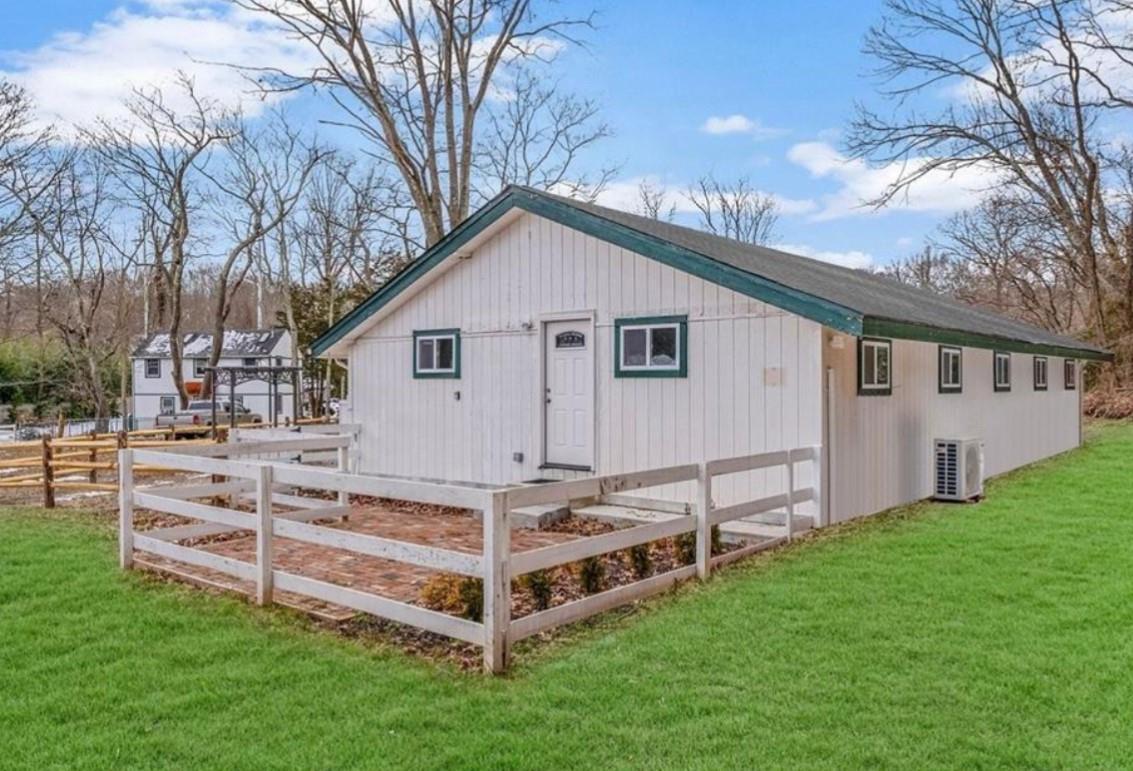 Single Family Whitney  Nassau County, NY 11797, MLS-841487-6
