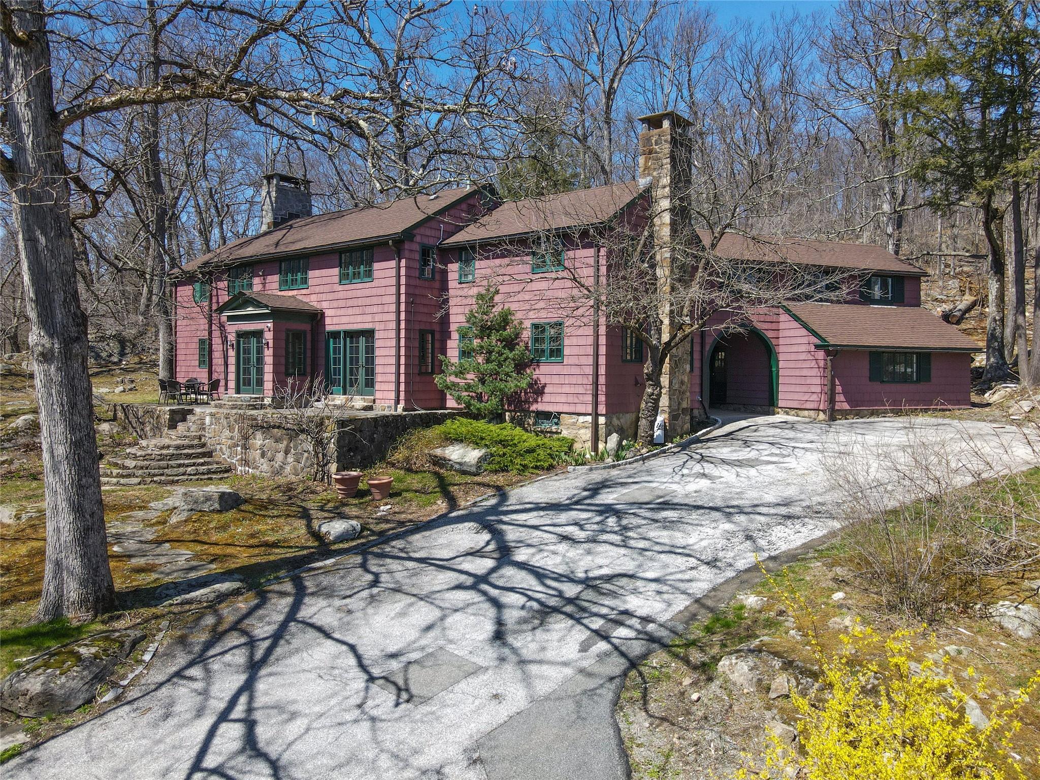 Single Family Mountain Farm  Orange County, NY 10987, MLS-841498-2