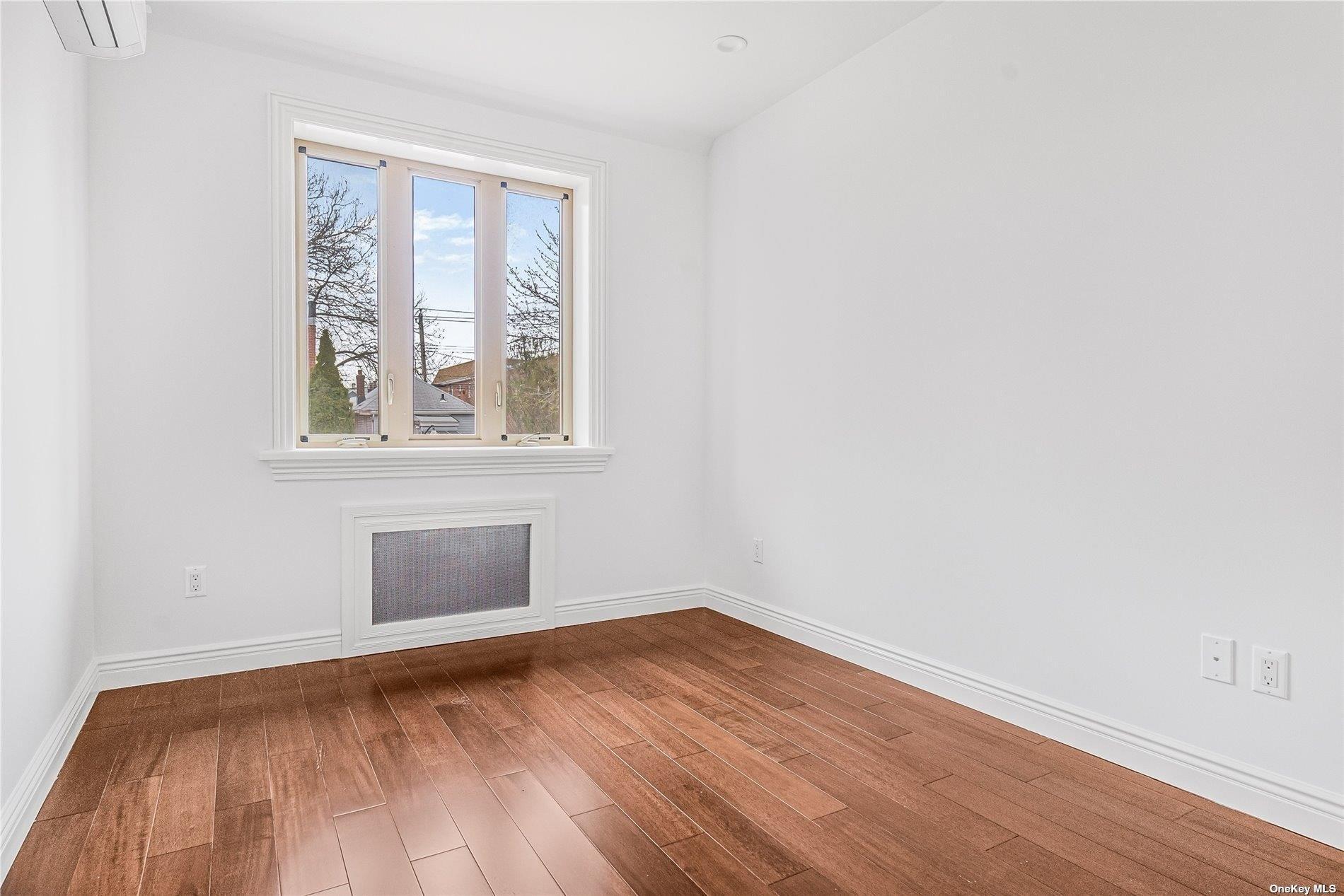 Single Family 129th  Queens, NY 11356, MLS-841545-10