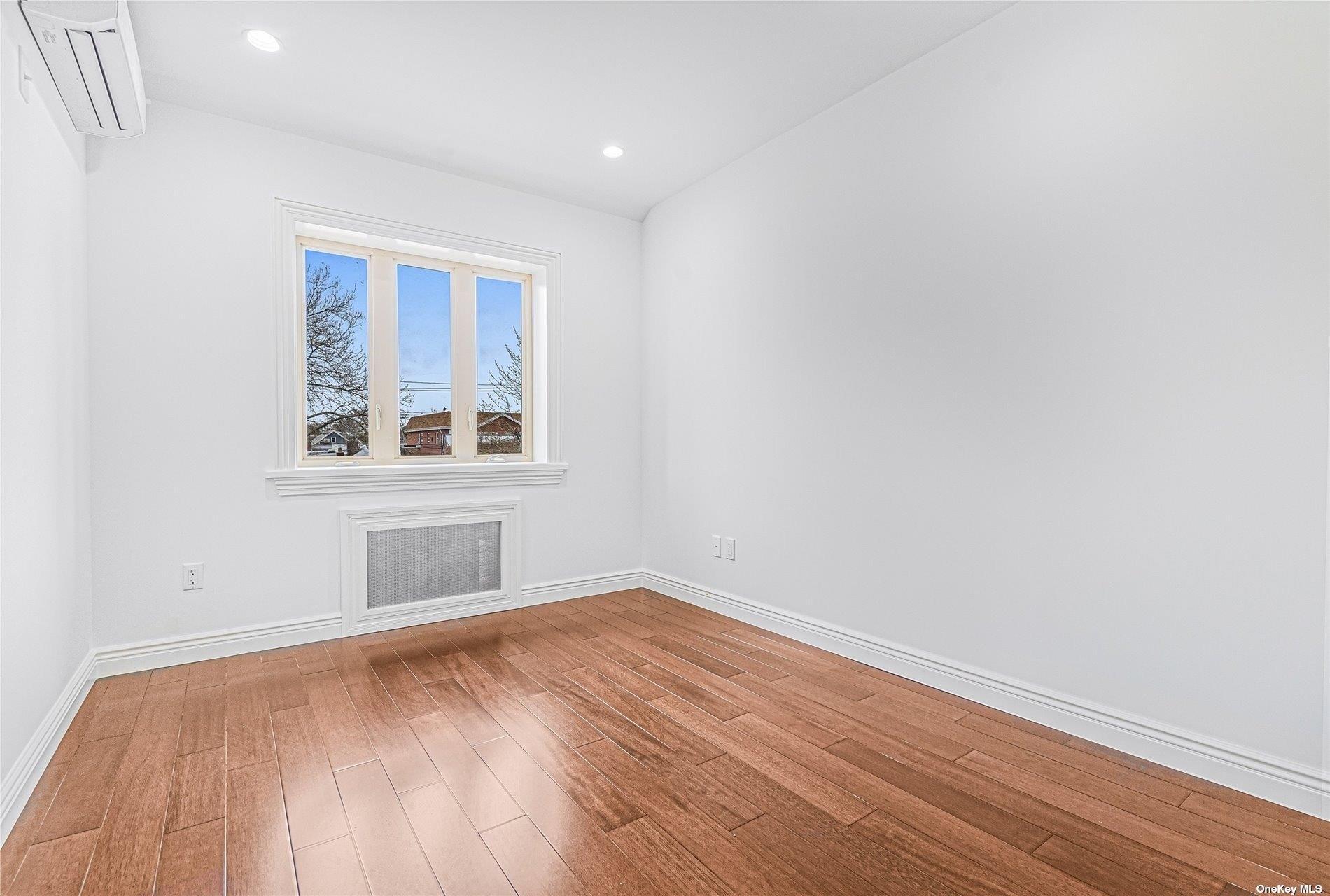 Single Family 129th  Queens, NY 11356, MLS-841545-17