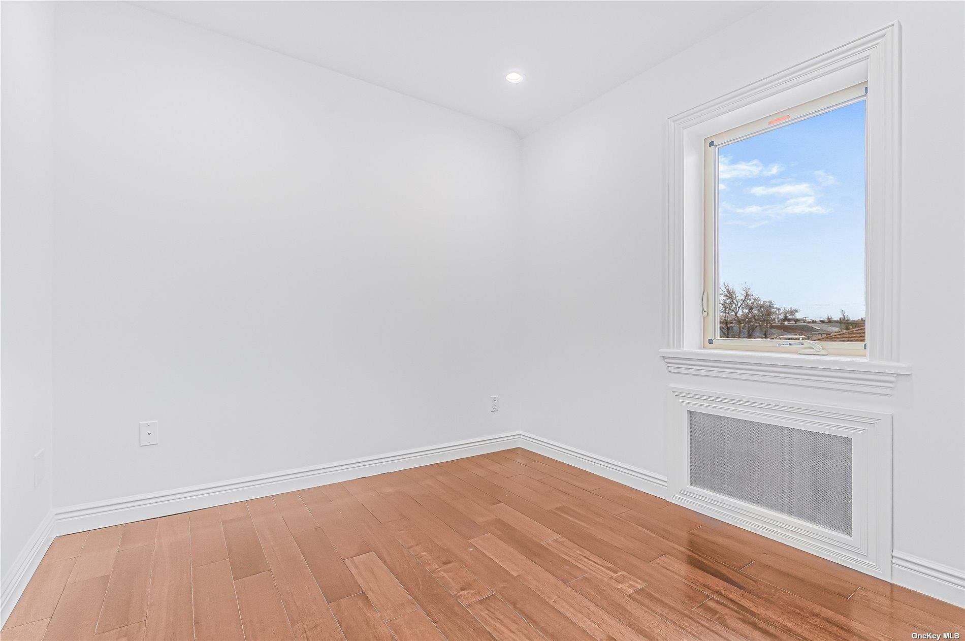 Single Family 129th  Queens, NY 11356, MLS-841545-20