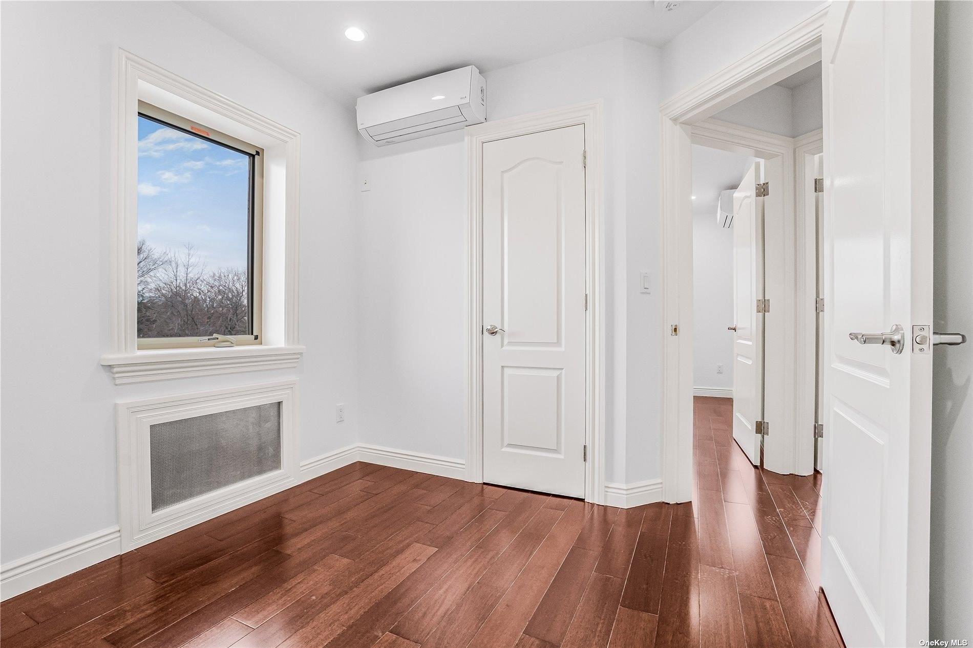 Single Family 129th  Queens, NY 11356, MLS-841545-21