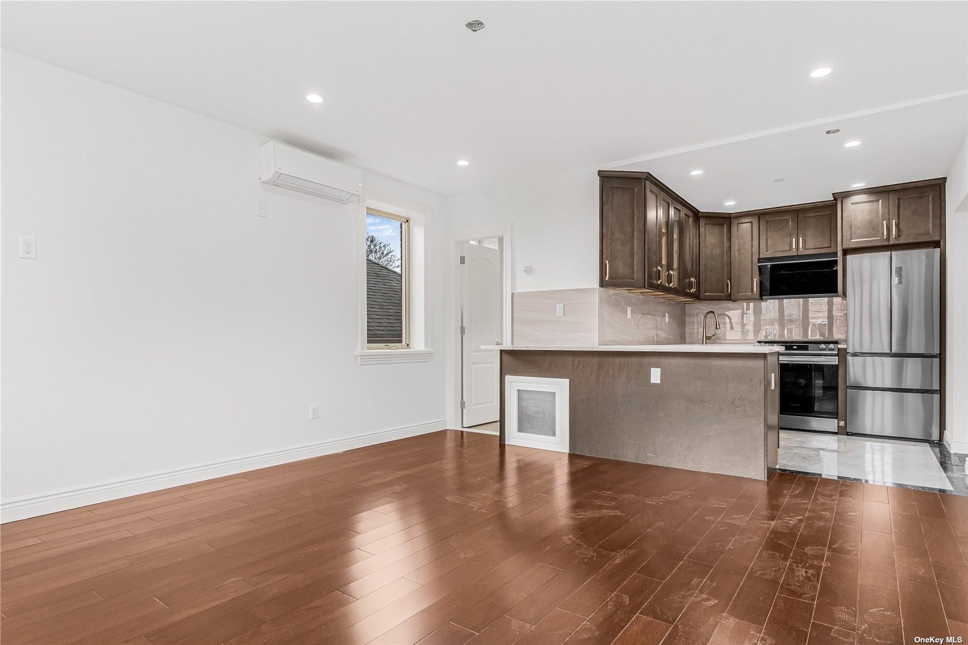Single Family 129th  Queens, NY 11356, MLS-841545-8