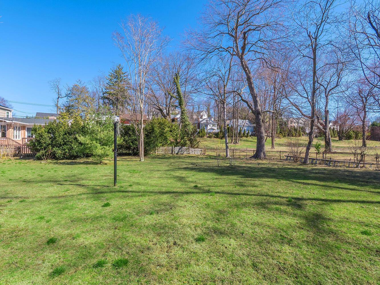 Single Family Bayside  Nassau County, NY 11050, MLS-841567-26