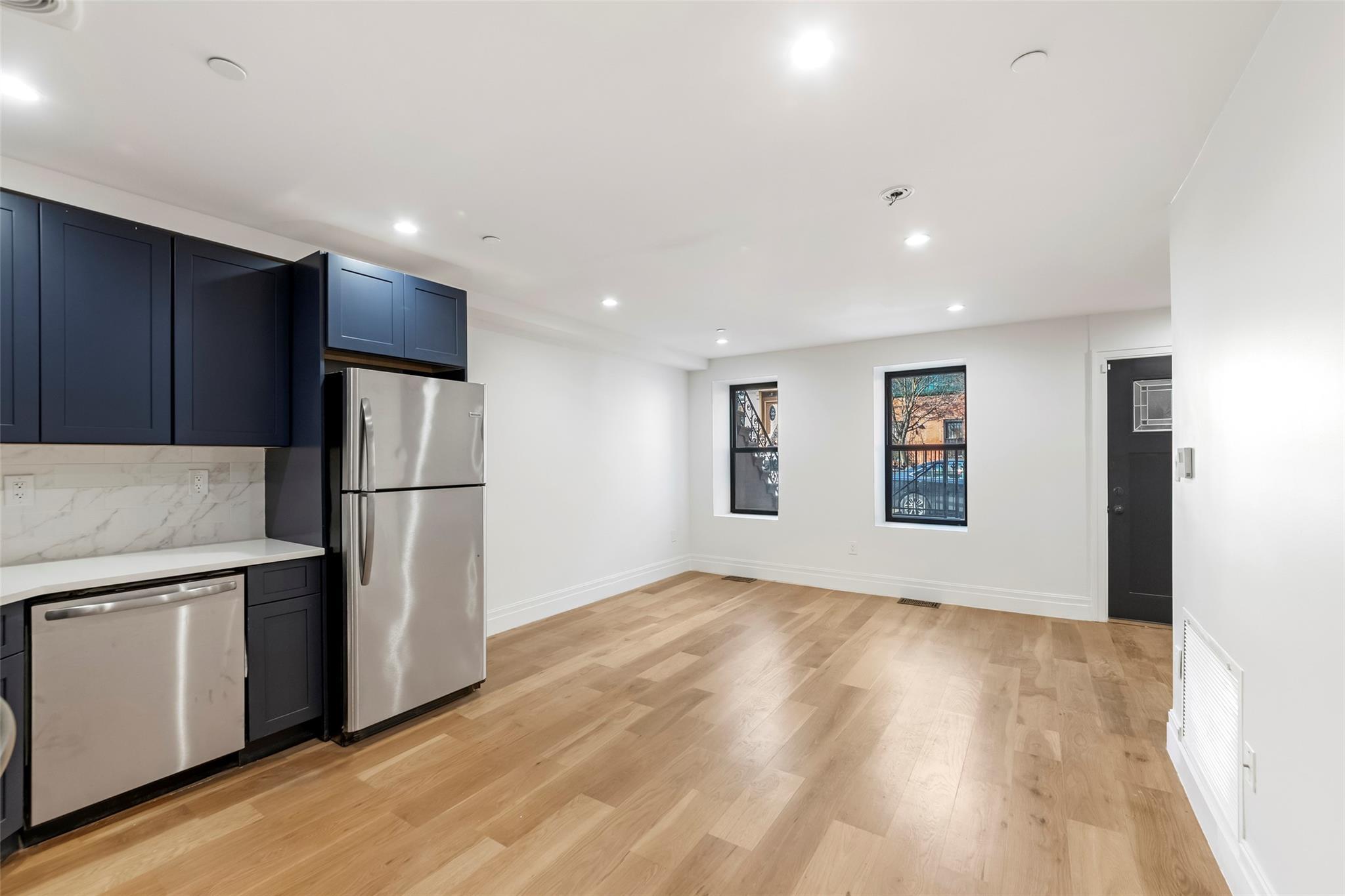 Single Family Jefferson  Brooklyn, NY 11221, MLS-841617-28