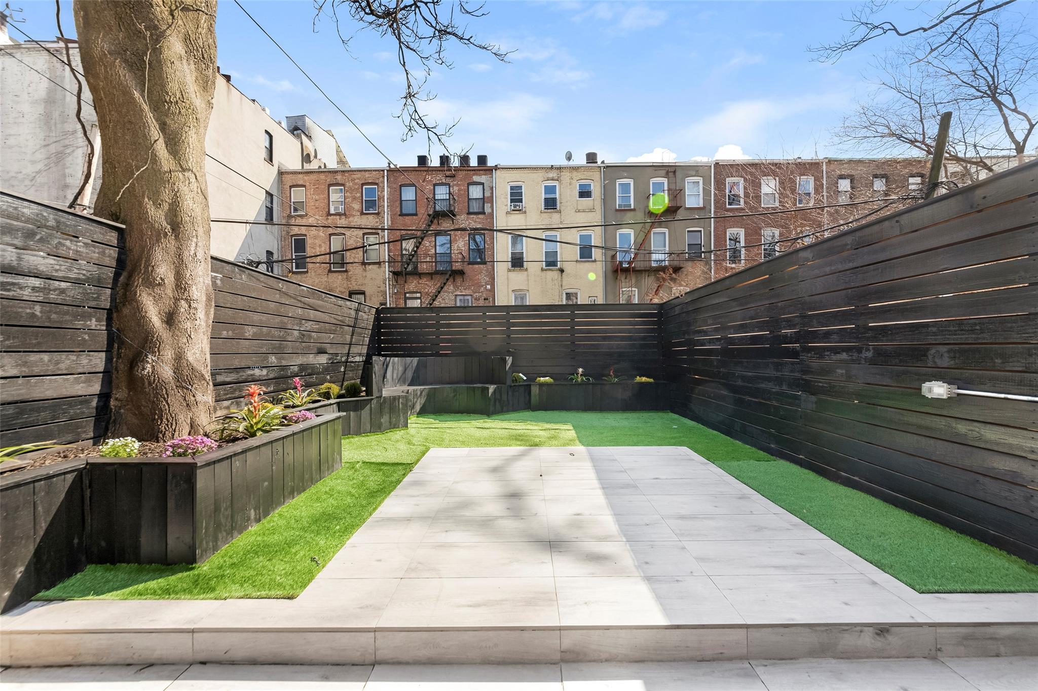 Single Family Jefferson  Brooklyn, NY 11221, MLS-841617-33