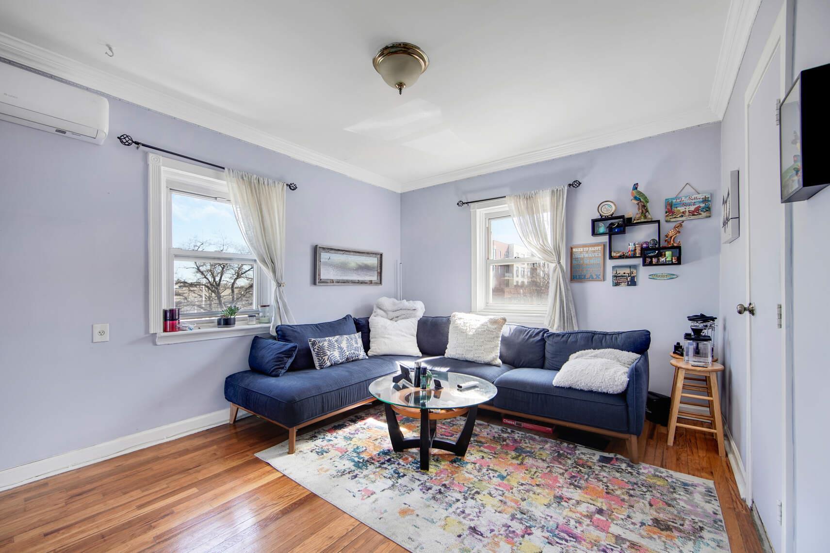 Single Family 37th  Queens, NY 11105, MLS-841626-5