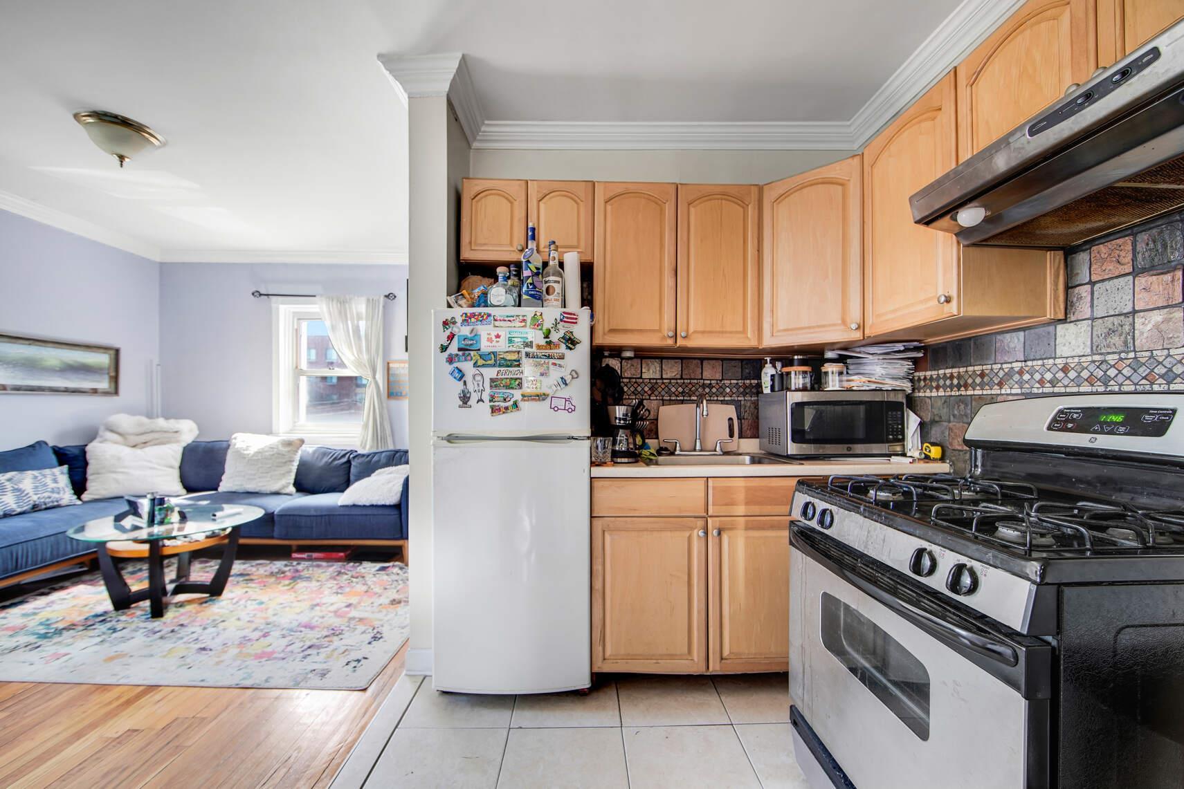 Single Family 37th  Queens, NY 11105, MLS-841626-7