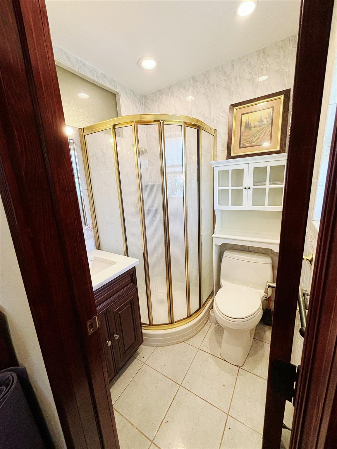 Single Family Ellen  Nassau County, NY 11753, MLS-841649-10
