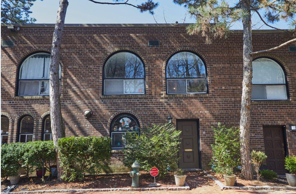 Single Family Douglas  Bronx, NY 10471, MLS-841657-2