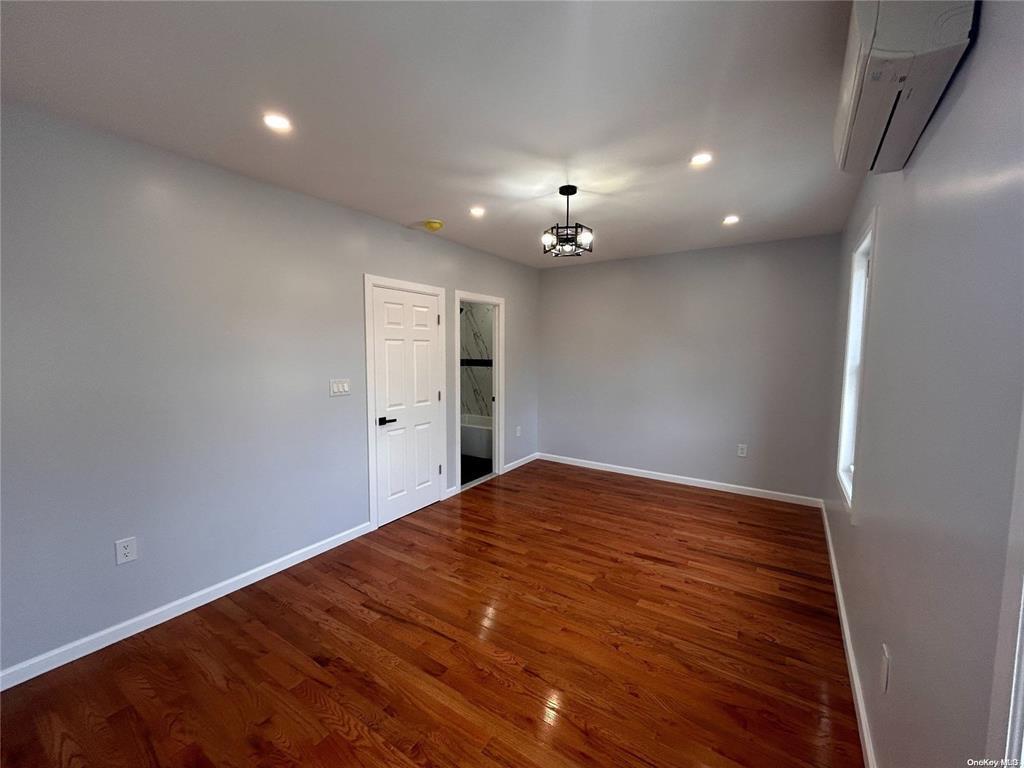 Single Family 49th  Queens, NY 11377, MLS-841669-4