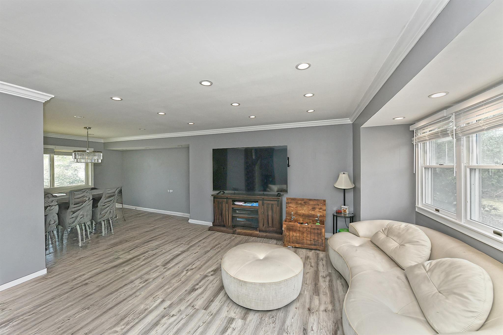 Single Family Shadywood  Suffolk County, NY 11743, MLS-841674-3