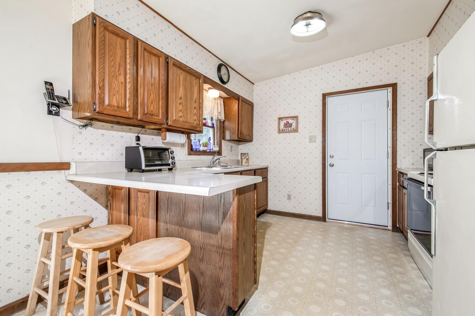 Single Family Bayview  Suffolk County, NY 11971, MLS-841740-10