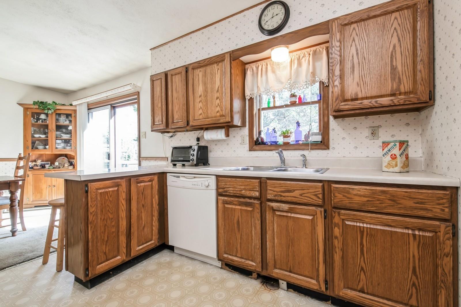 Single Family Bayview  Suffolk County, NY 11971, MLS-841740-11