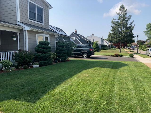 Single Family Raspberry  Nassau County, NY 11756, MLS-841763-4