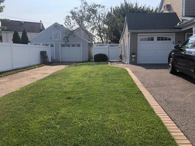 Single Family Raspberry  Nassau County, NY 11756, MLS-841763-5