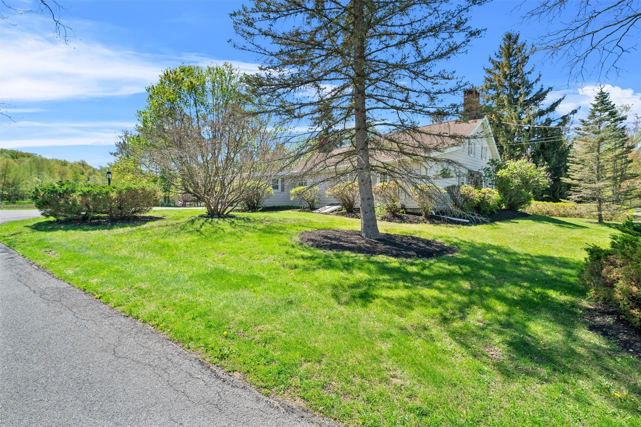 Single Family Old Minisink  Orange County, NY 10924, MLS-841773-37