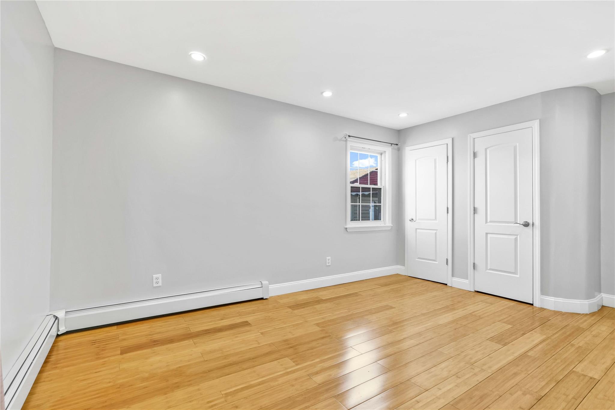 Apartment 146  Queens, NY 11413, MLS-841774-10