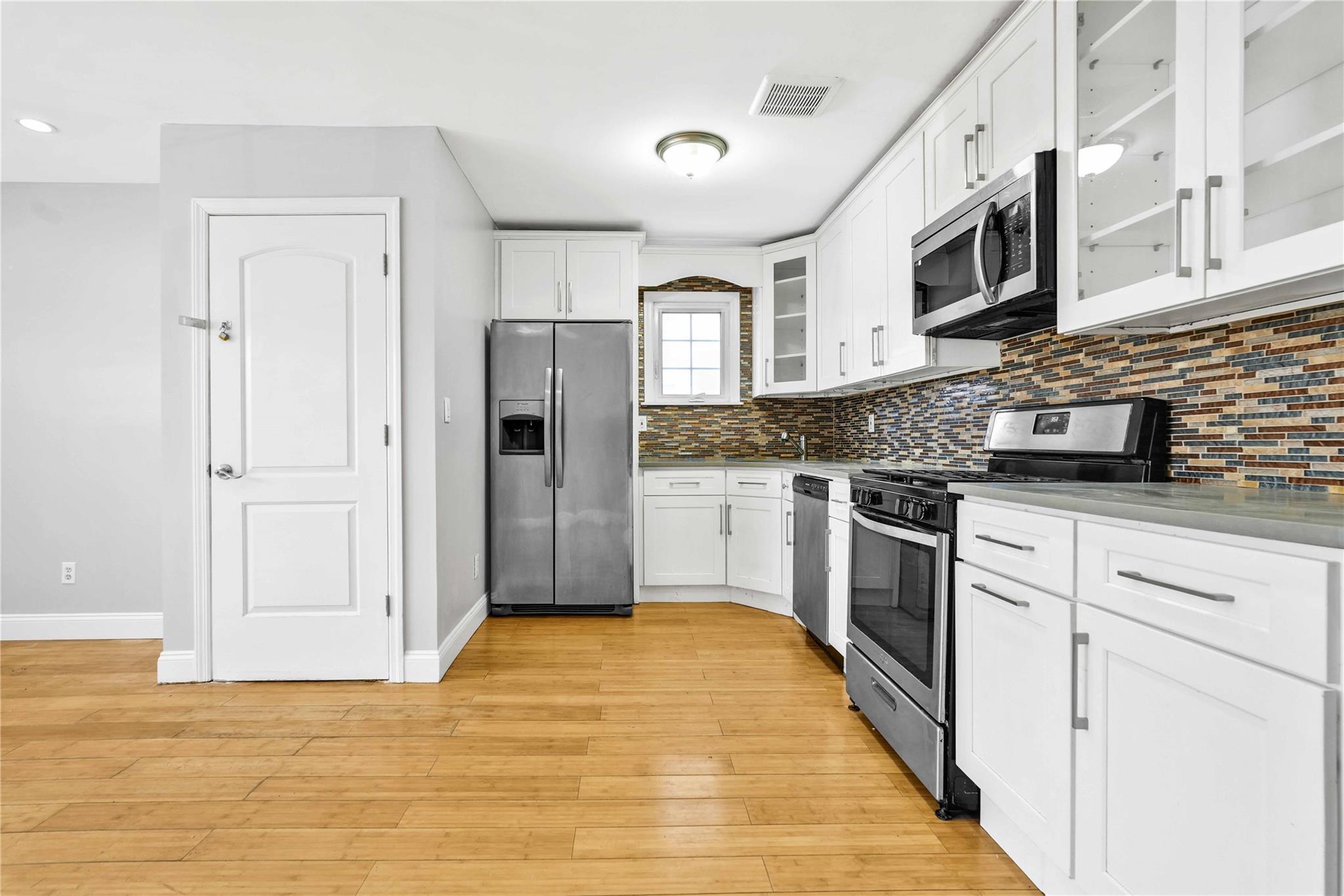 Apartment 146  Queens, NY 11413, MLS-841774-2