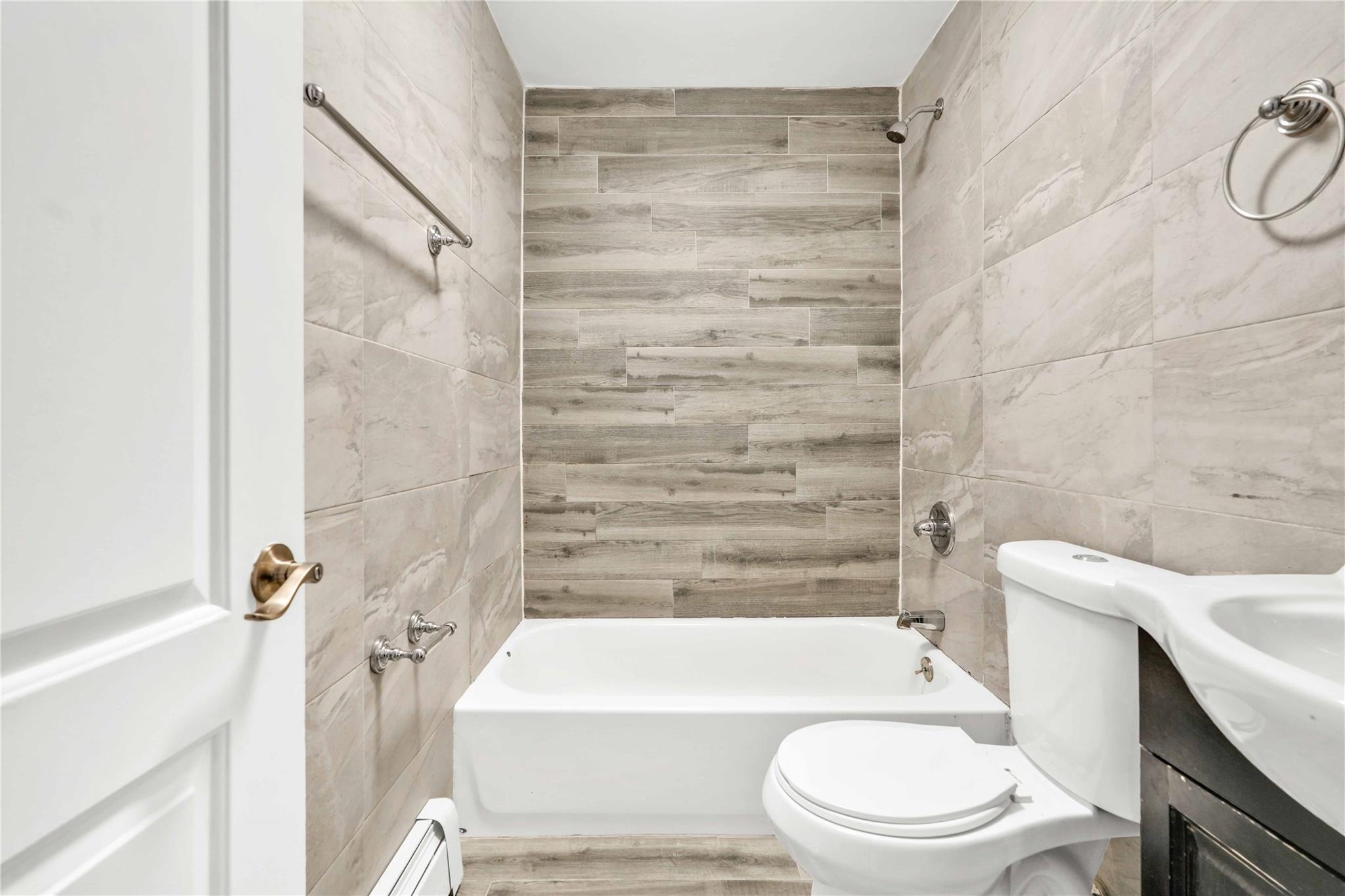 Apartment 146  Queens, NY 11413, MLS-841774-7