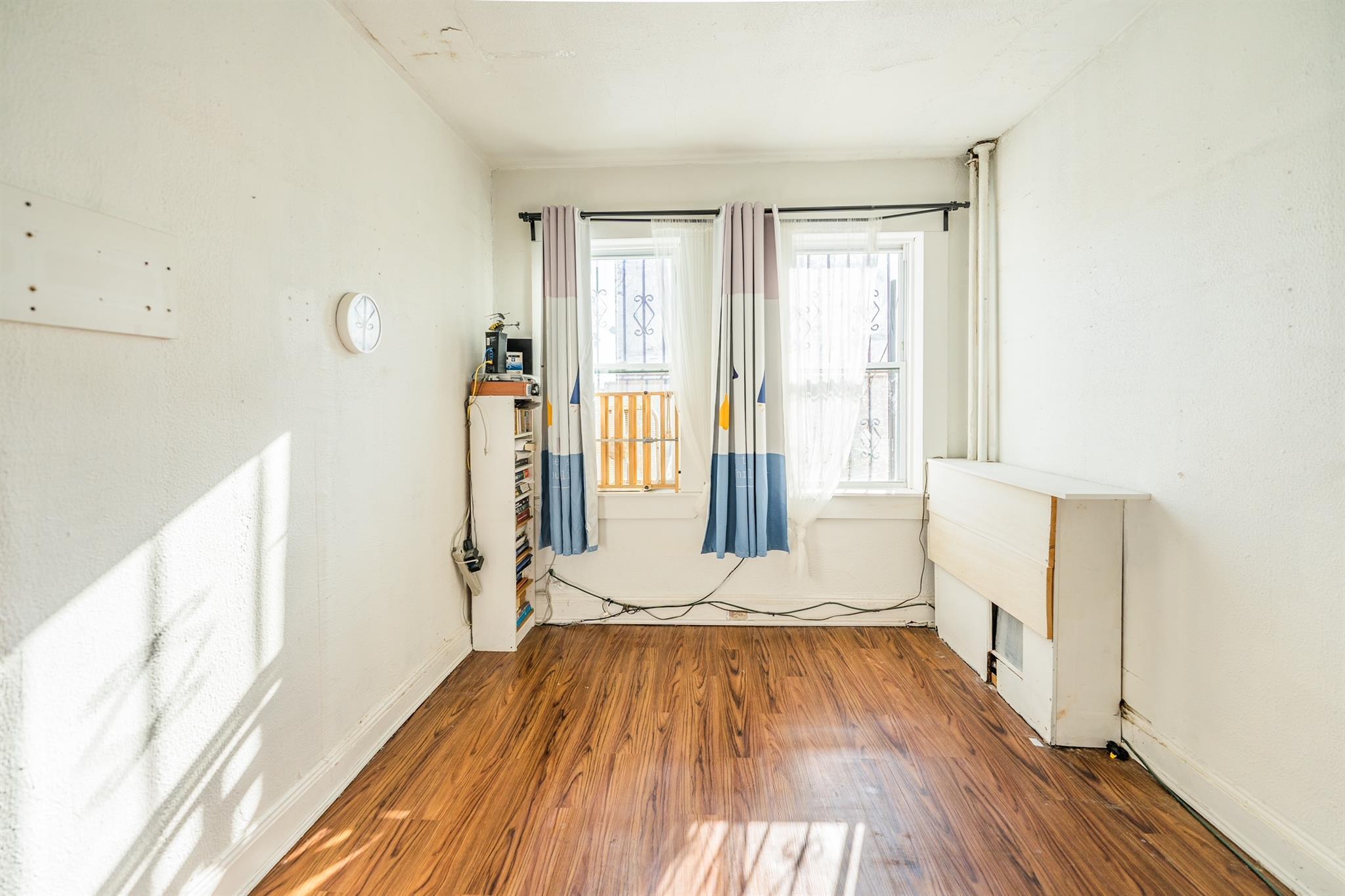 Single Family 34th Avenue  Queens, NY 11368, MLS-841776-4