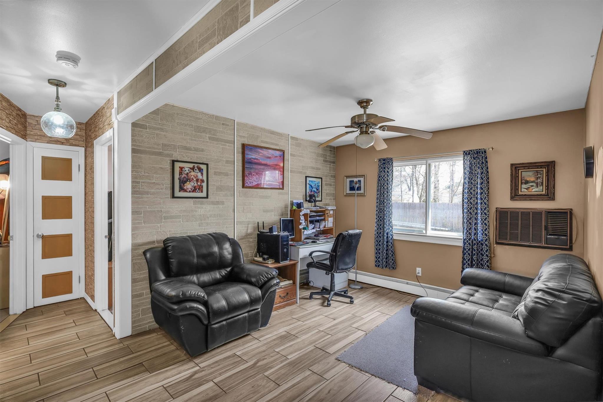 Single Family Auborn  Suffolk County, NY 11967, MLS-841796-6