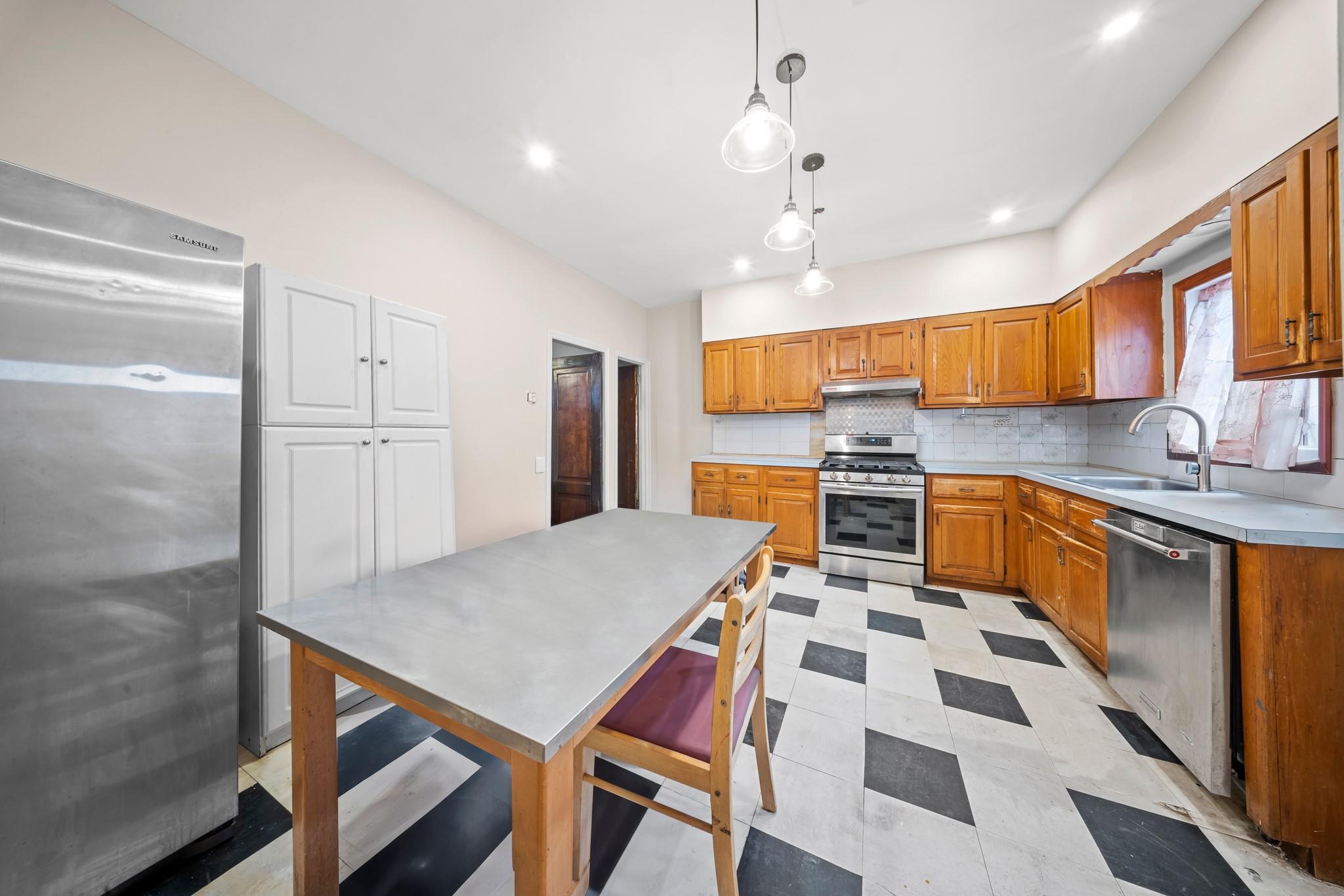 Single Family 32nd  Brooklyn, NY 11226, MLS-841797-15