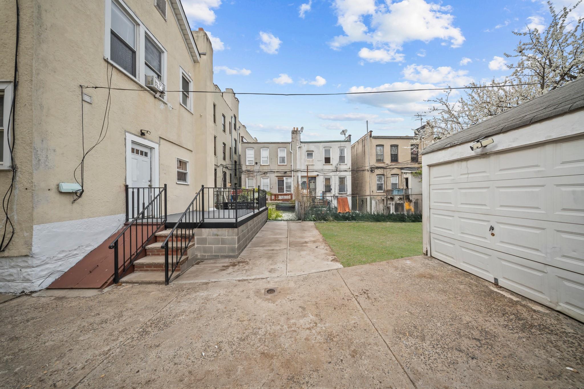 Single Family 32nd  Brooklyn, NY 11226, MLS-841797-30