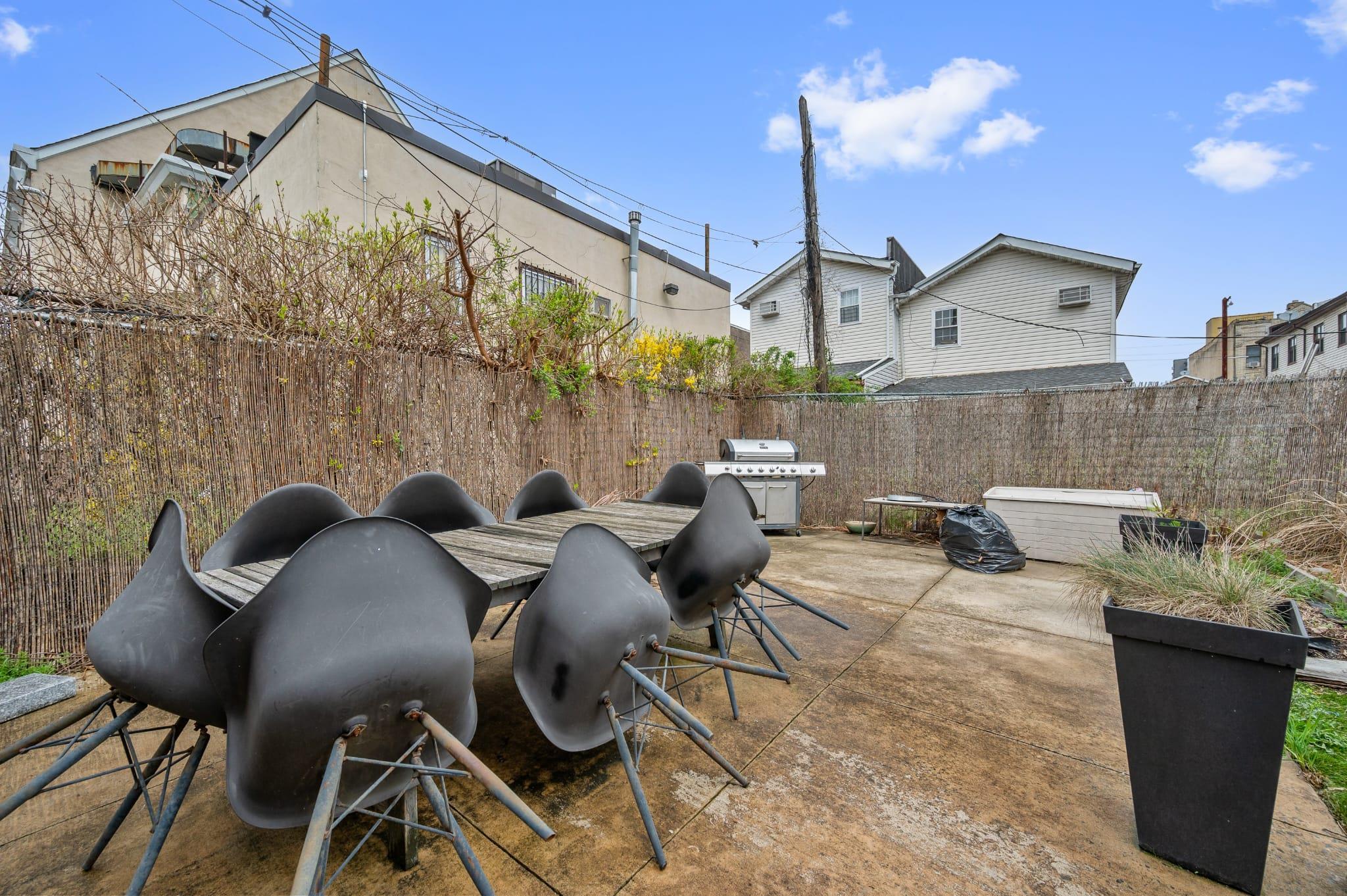 Single Family Hendrix  Brooklyn, NY 11207, MLS-841843-17