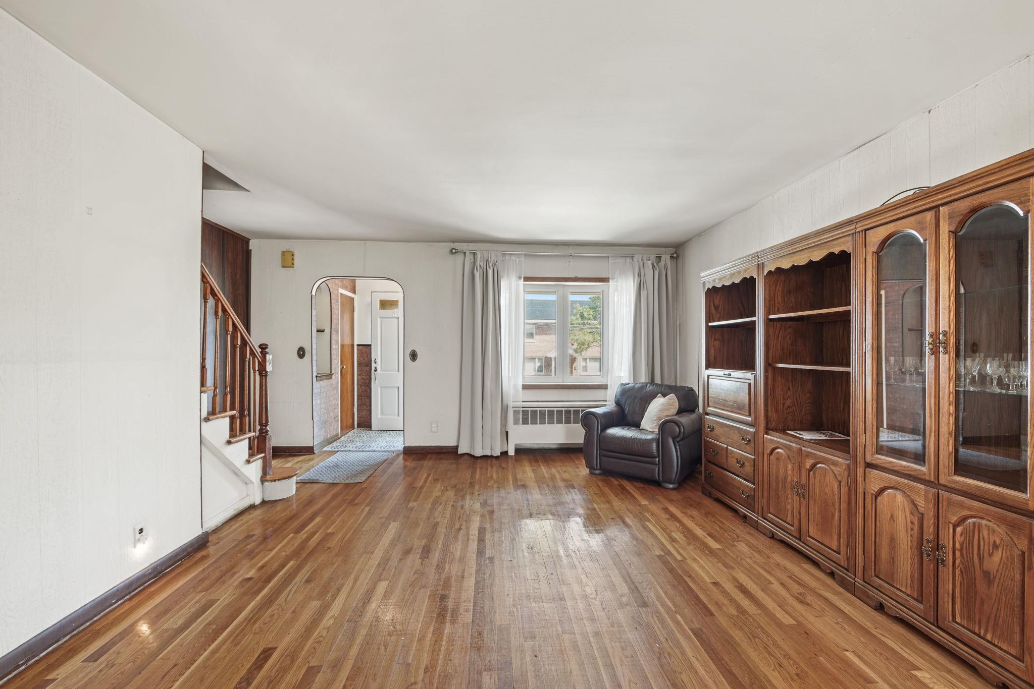 Single Family Fairmount  Bronx, NY 10465, MLS-841847-6