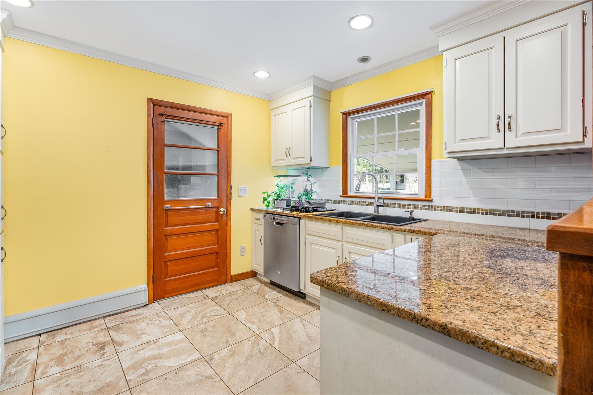 Single Family Nied  Dutchess County, NY 12569, MLS-841851-4
