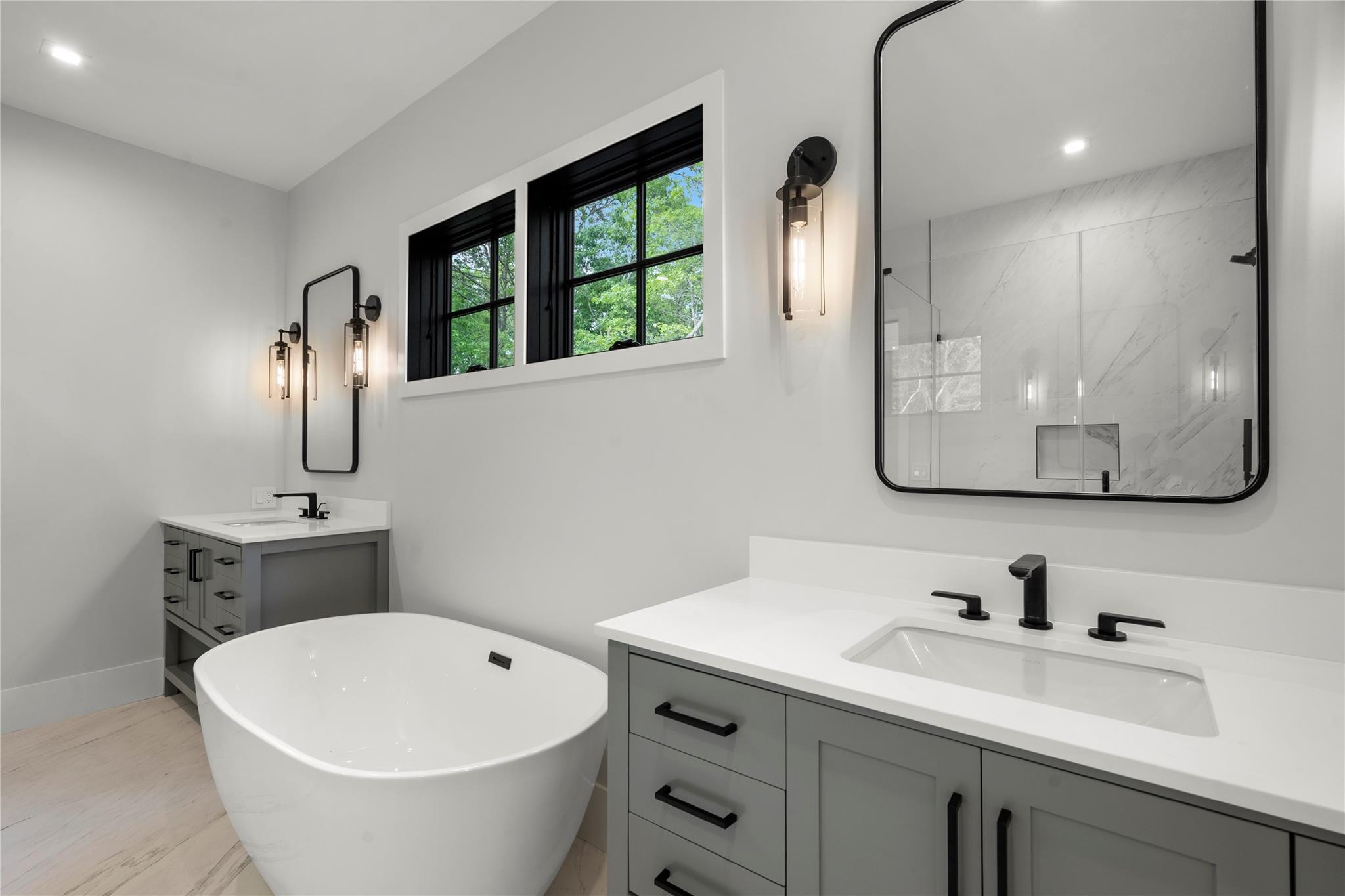 Single Family Montauk  Suffolk County, NY 11978, MLS-841852-21