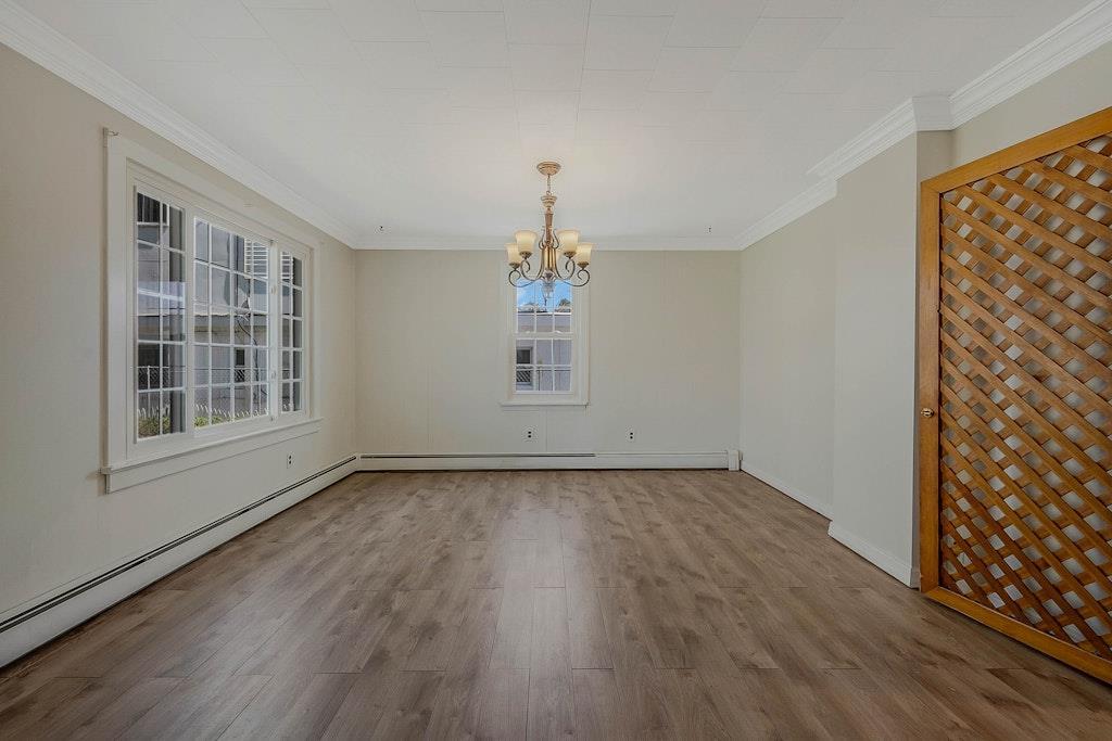 Single Family Main  Suffolk County, NY 11901, MLS-841854-10