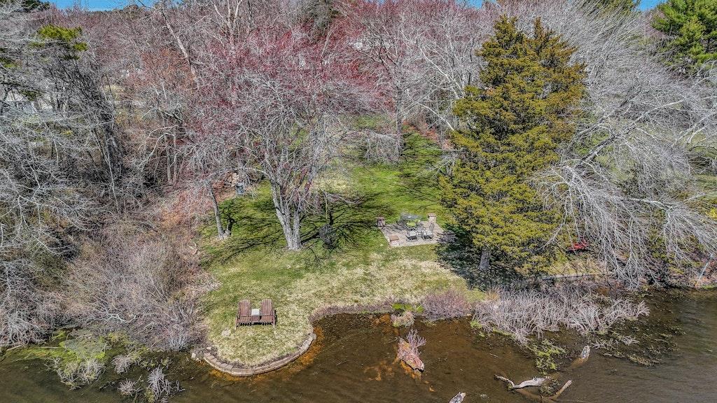 Single Family Main  Suffolk County, NY 11901, MLS-841854-39