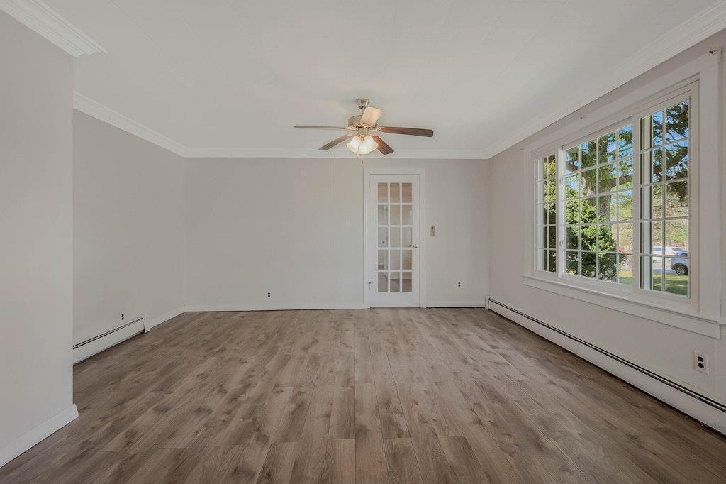 Single Family Main  Suffolk County, NY 11901, MLS-841854-8