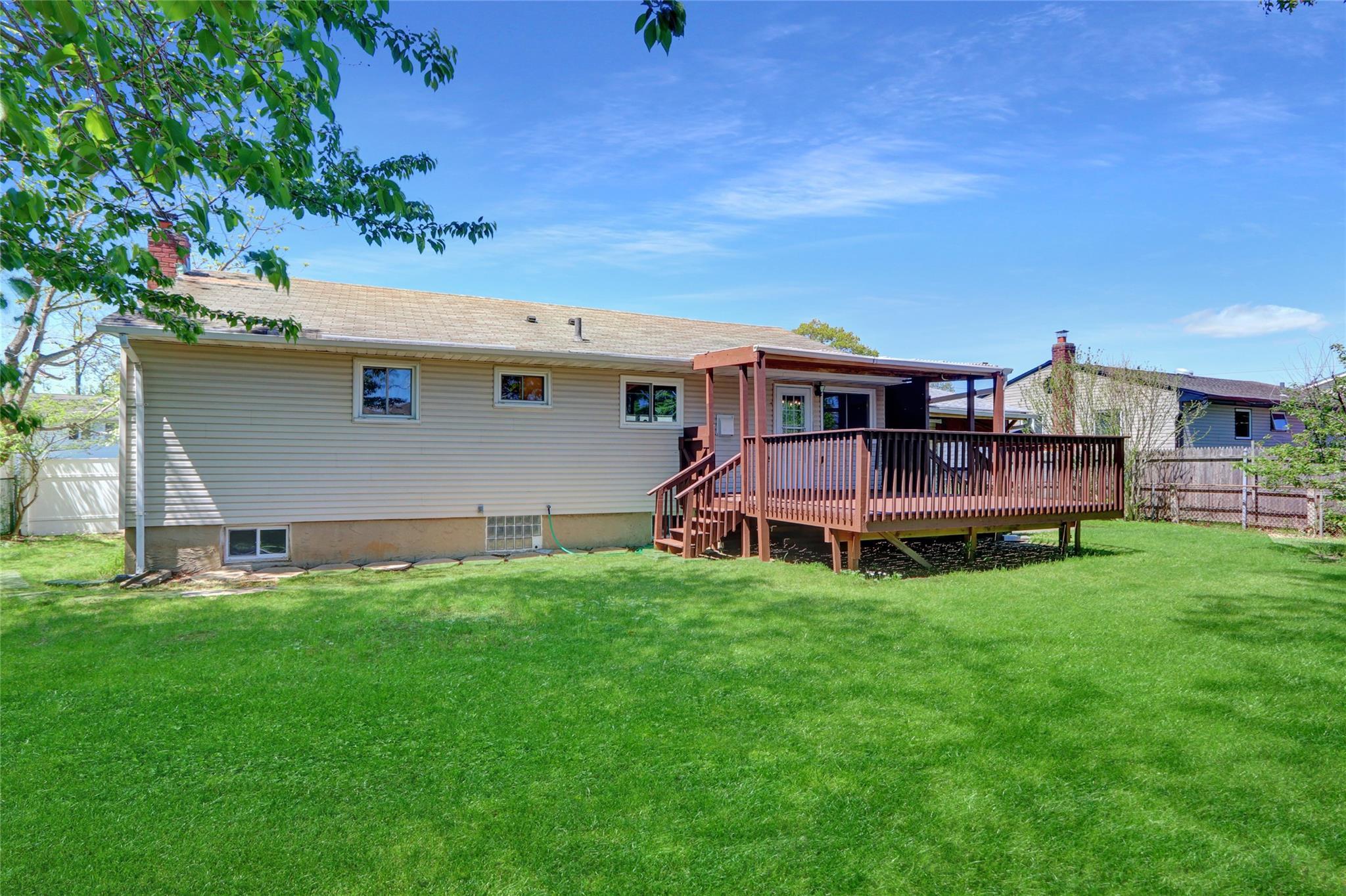 Single Family 21st  Suffolk County, NY 11729, MLS-841876-19