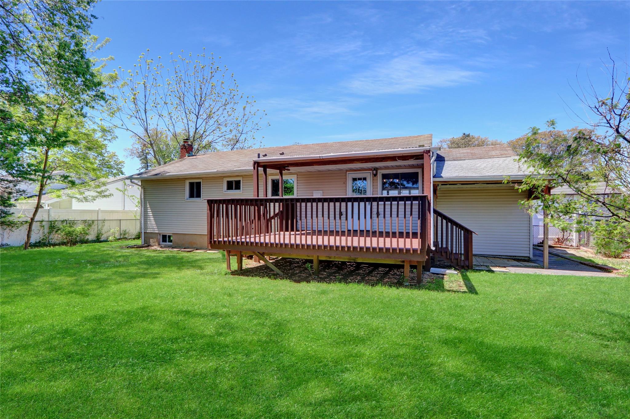 Single Family 21st  Suffolk County, NY 11729, MLS-841876-22