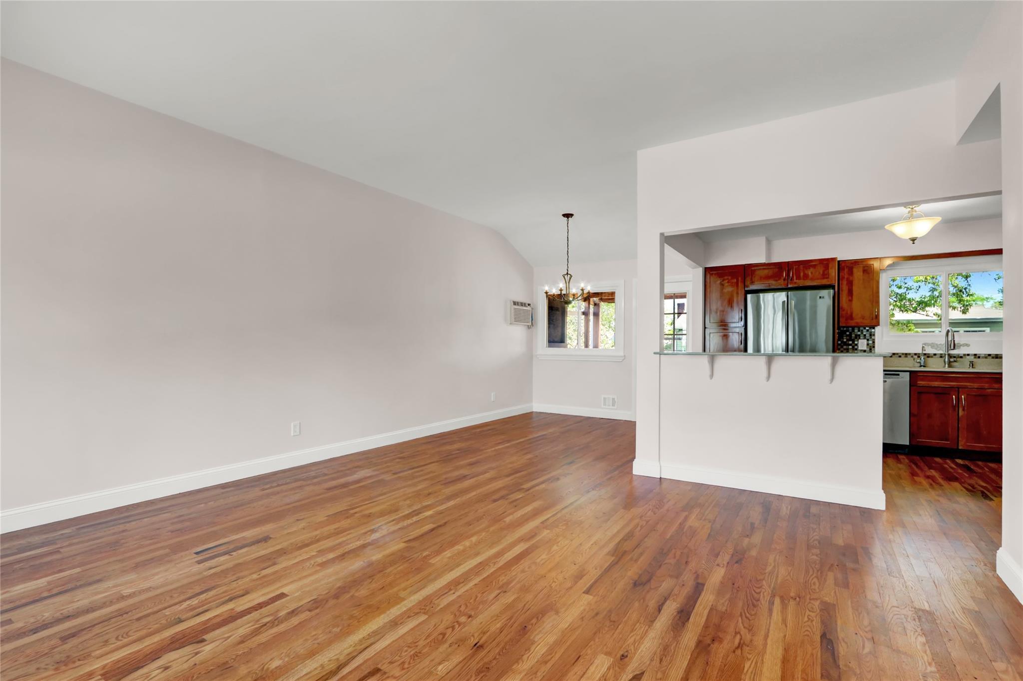 Single Family 21st  Suffolk County, NY 11729, MLS-841876-7