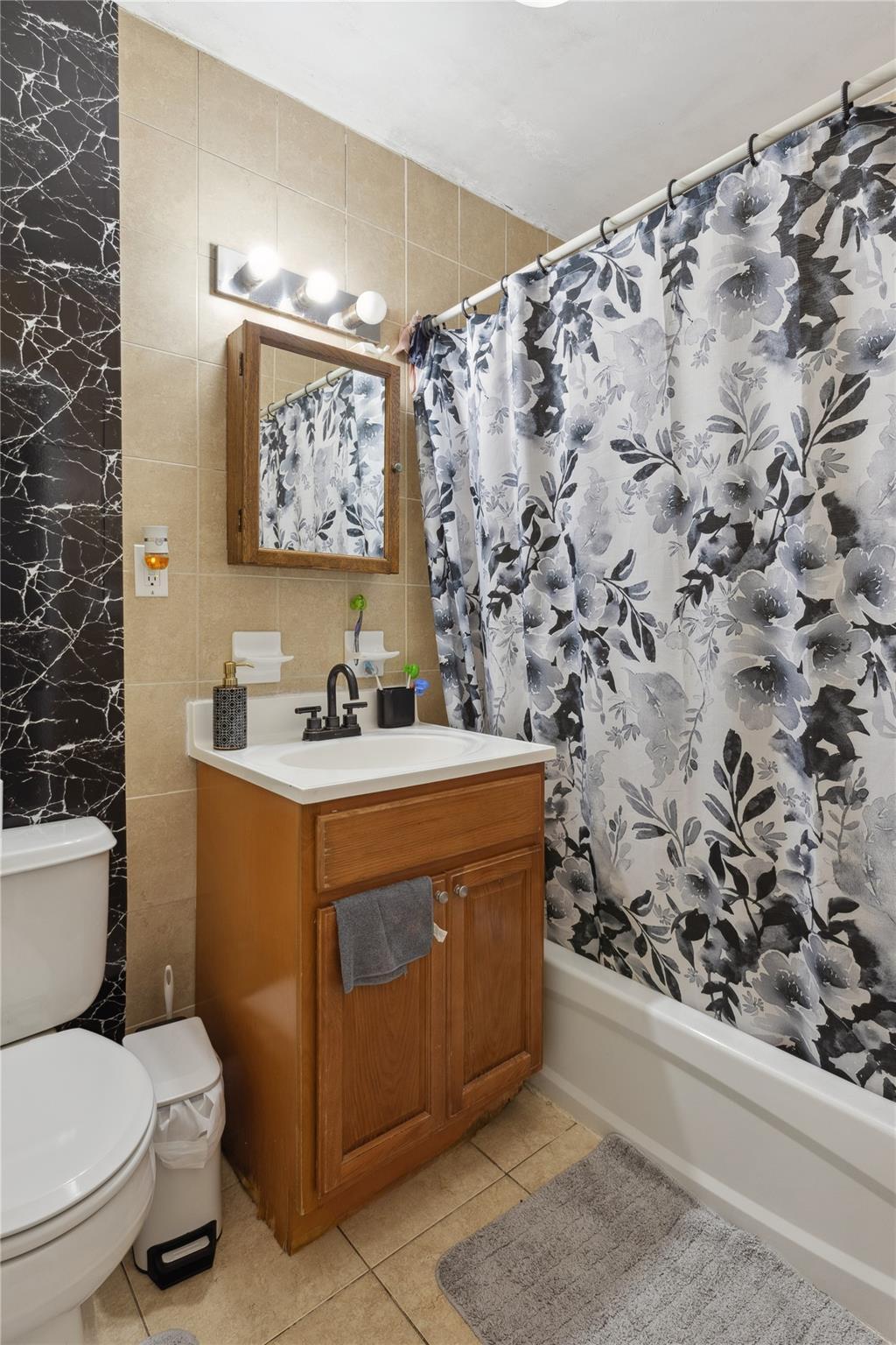 Single Family 106th  Queens, NY 11368, MLS-841878-16