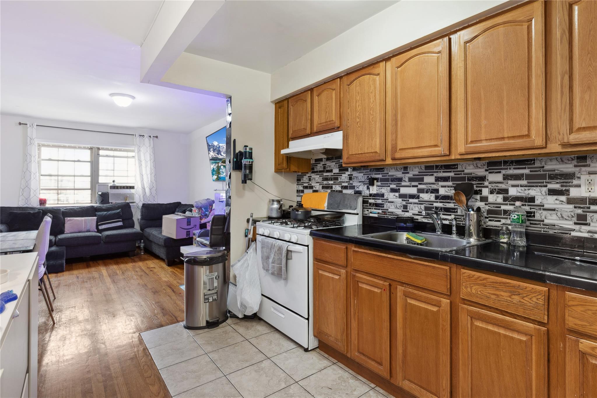 Single Family 106th  Queens, NY 11368, MLS-841878-4
