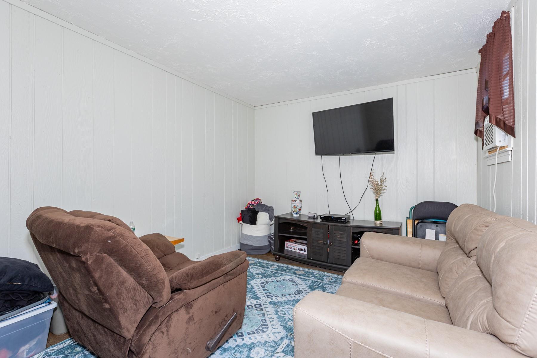 Single Family Dena  Suffolk County, NY 11715, MLS-841901-13