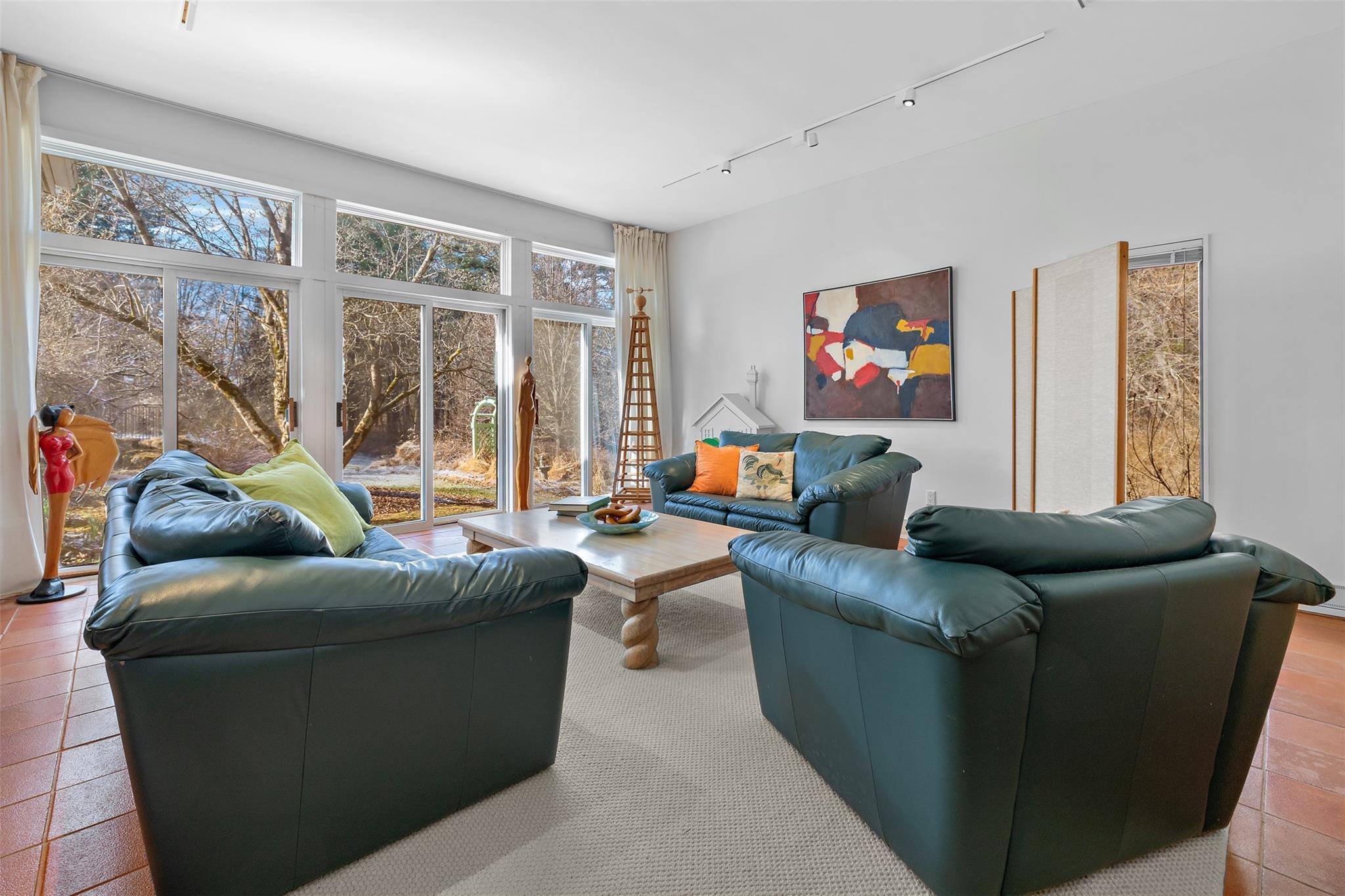 Single Family Milan Hollow  Dutchess County, NY 12572, MLS-841932-15