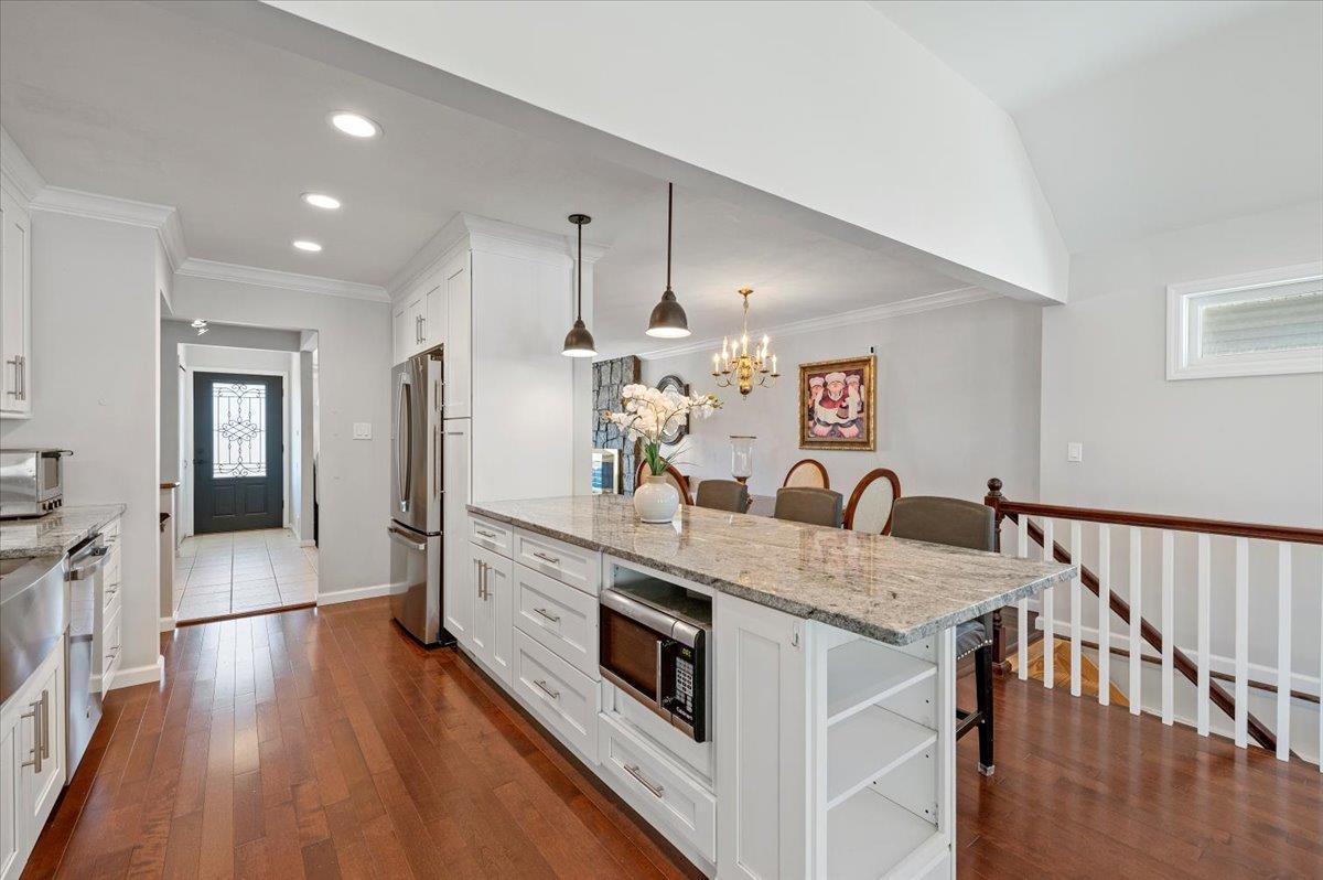 Single Family Circle  Nassau County, NY 11791, MLS-841967-8