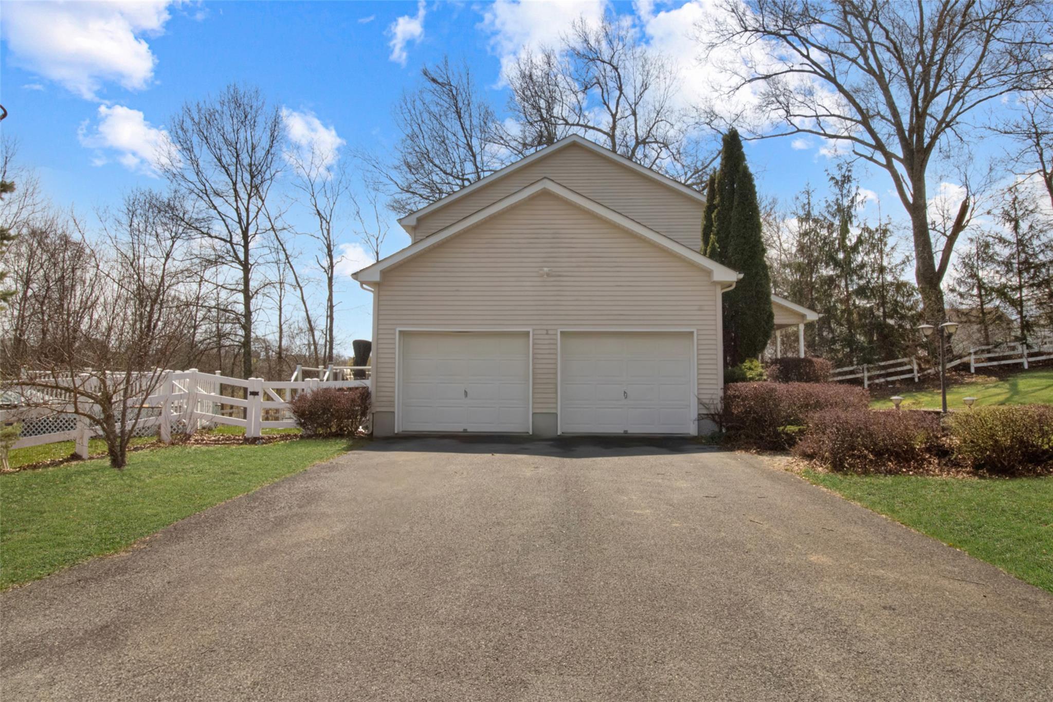 Single Family Sean  Orange County, NY 12575, MLS-841990-47