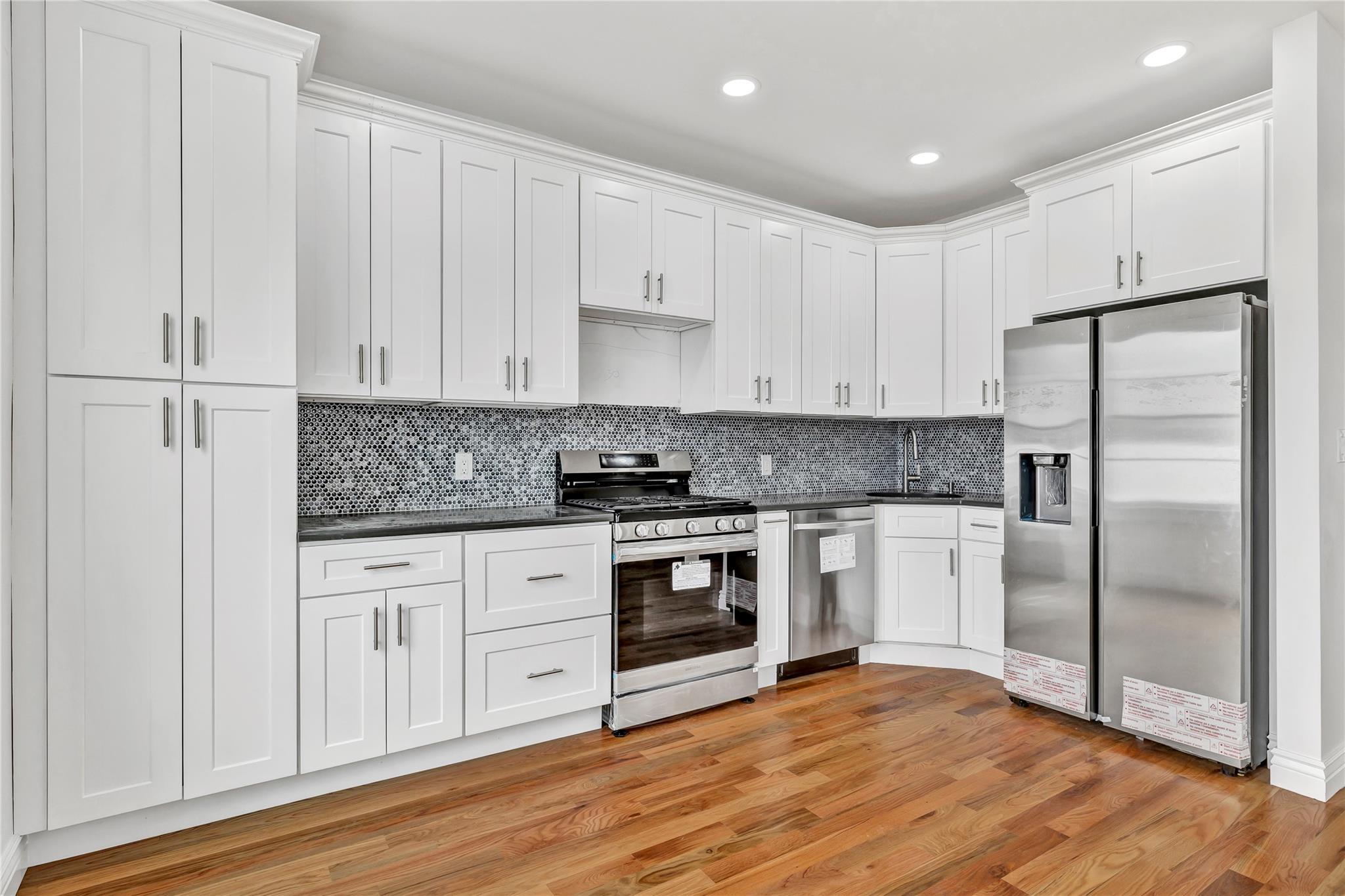 Single Family Sterling  Nassau County, NY 11550, MLS-842037-10