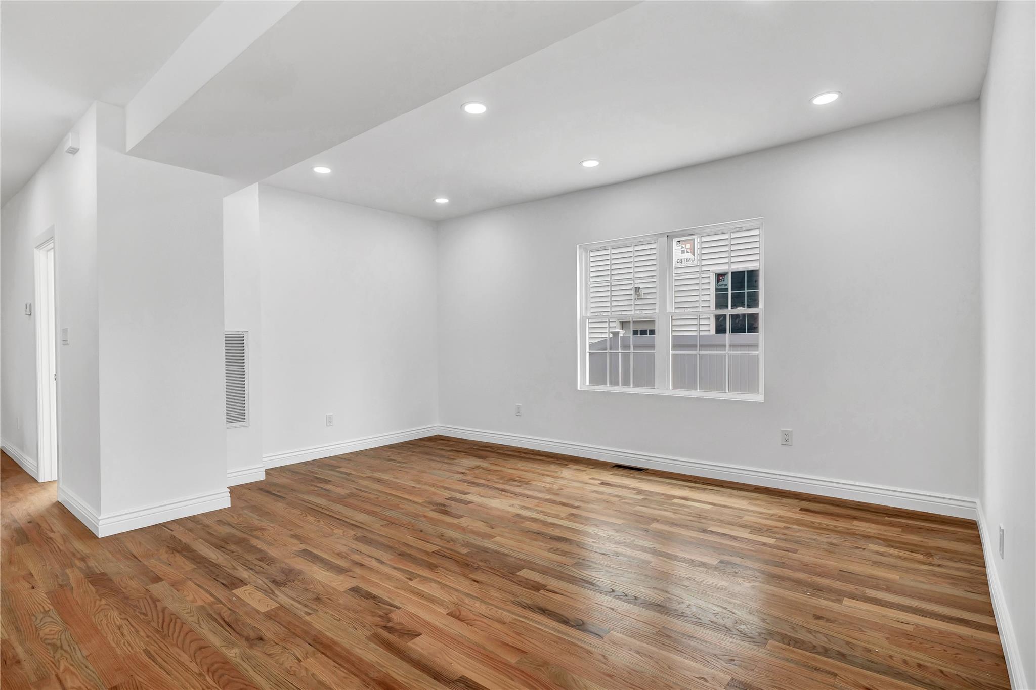 Single Family Sterling  Nassau County, NY 11550, MLS-842037-11
