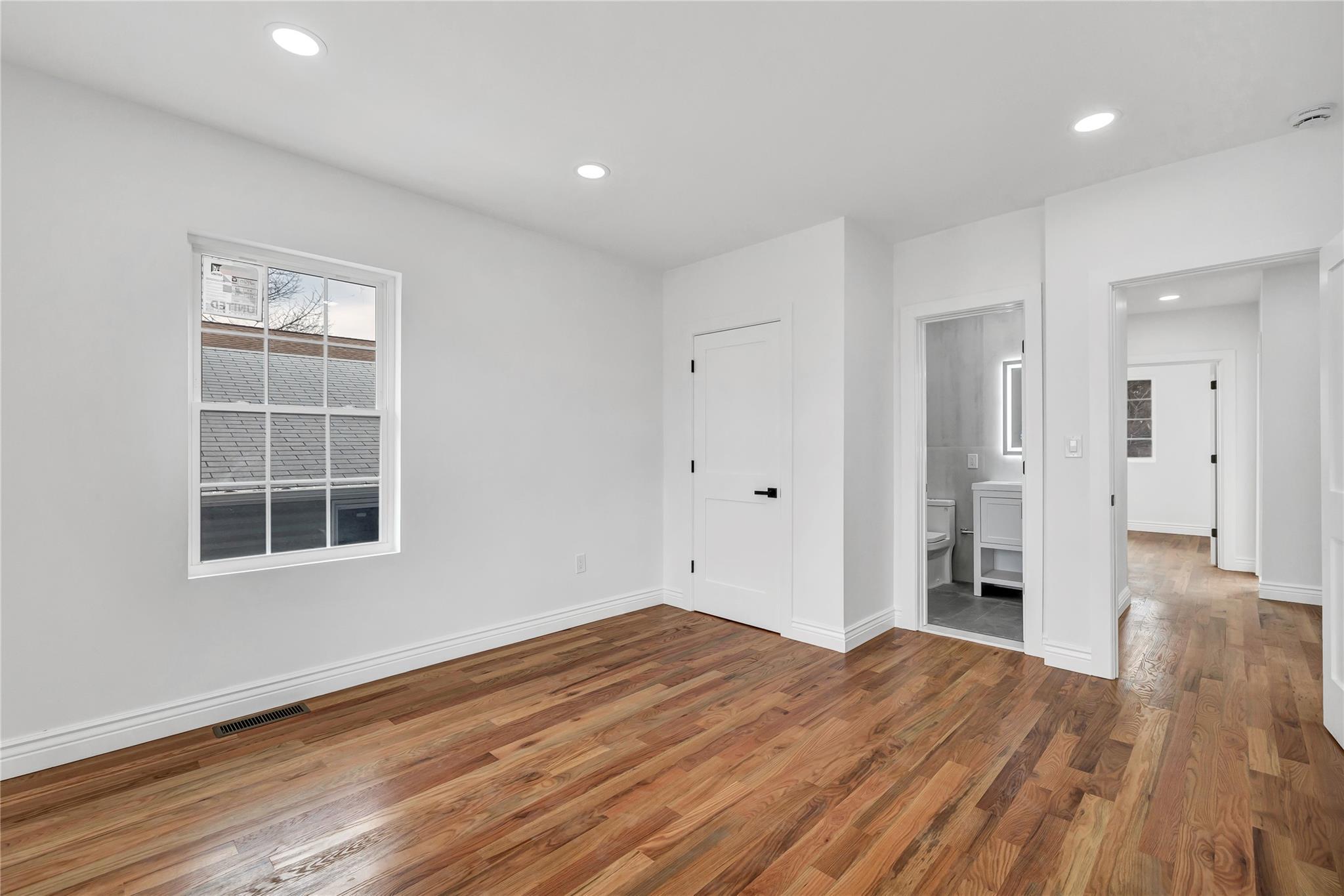 Single Family Sterling  Nassau County, NY 11550, MLS-842037-23