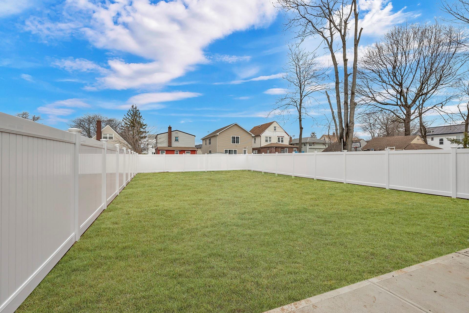 Single Family Sterling  Nassau County, NY 11550, MLS-842037-29