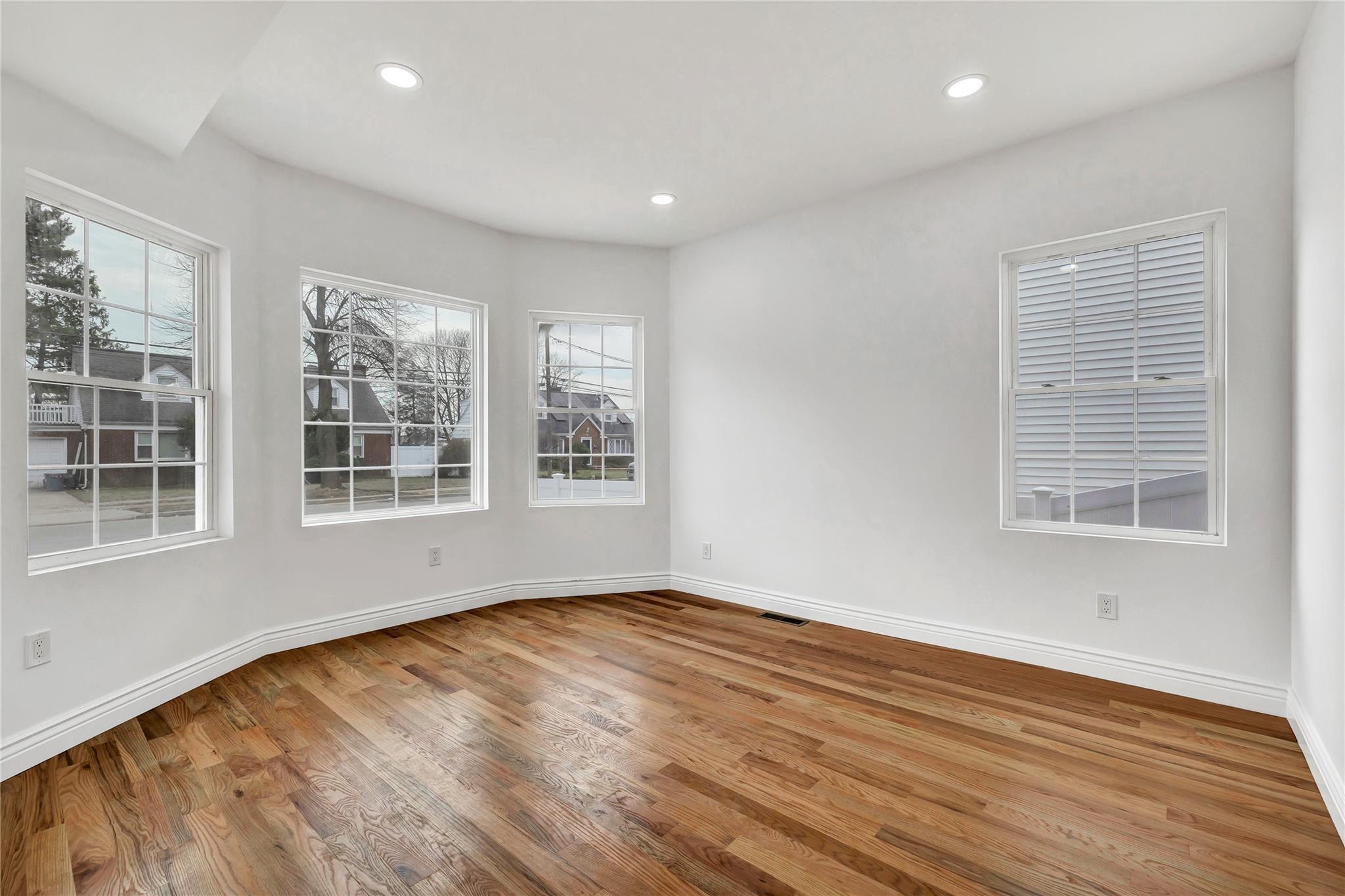Single Family Sterling  Nassau County, NY 11550, MLS-842037-4
